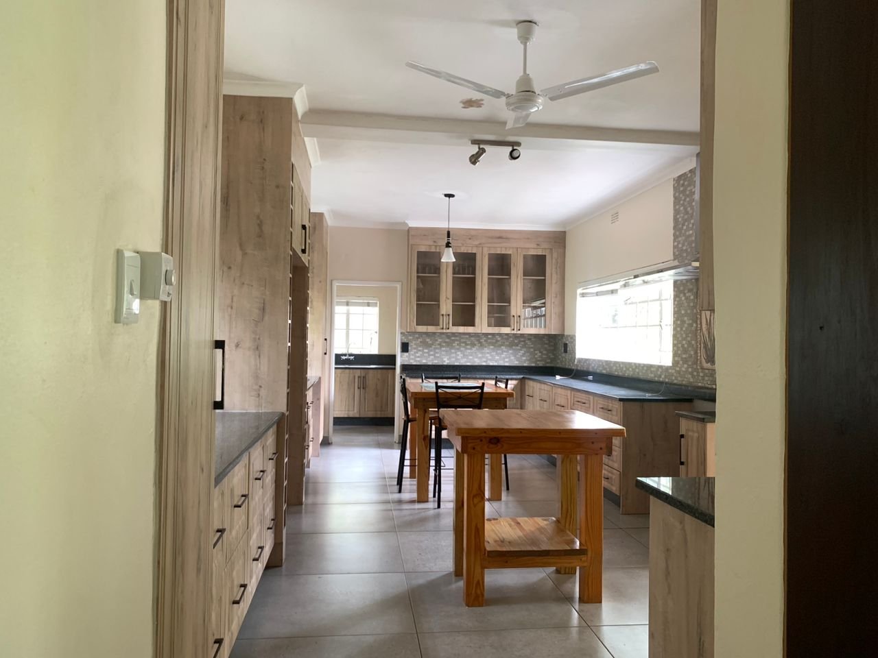 WhatsApp Image 2025-12-10 at 09.41.57 (2)