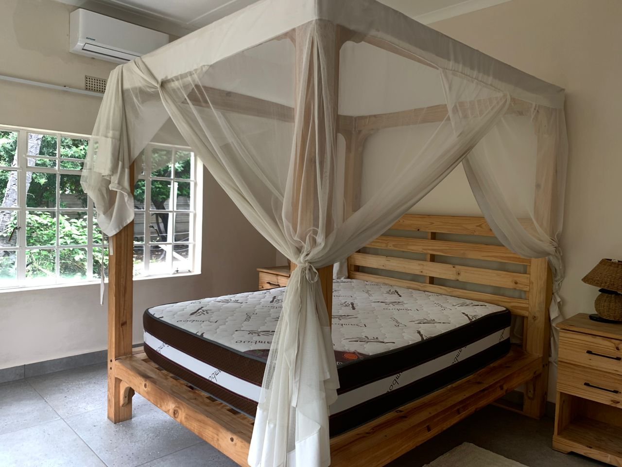 WhatsApp Image 2025-12-10 at 09.41.59